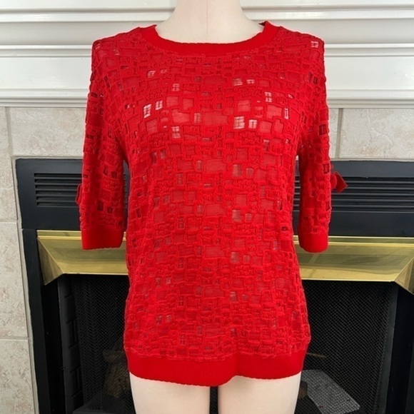 Carlisle New York Red Shirt Sleeve Textured Top with Split Sleeves and Bows - Picture 5 of 16